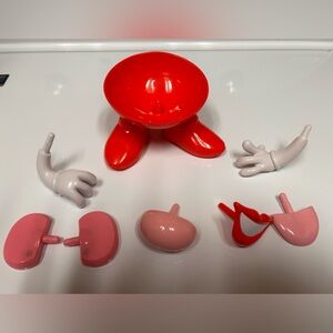 Hasbro Playskool Mrs Potato Head Kids Toy- 8 piece replacement parts lot